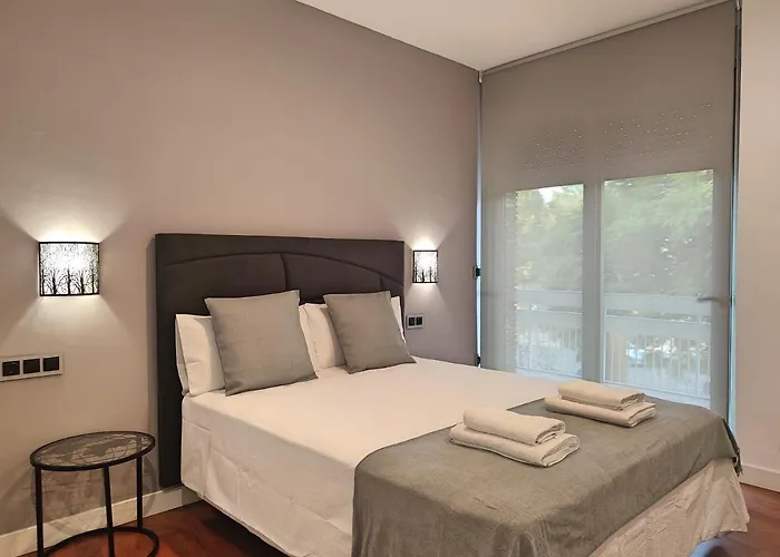 Victoria Center Apartment *