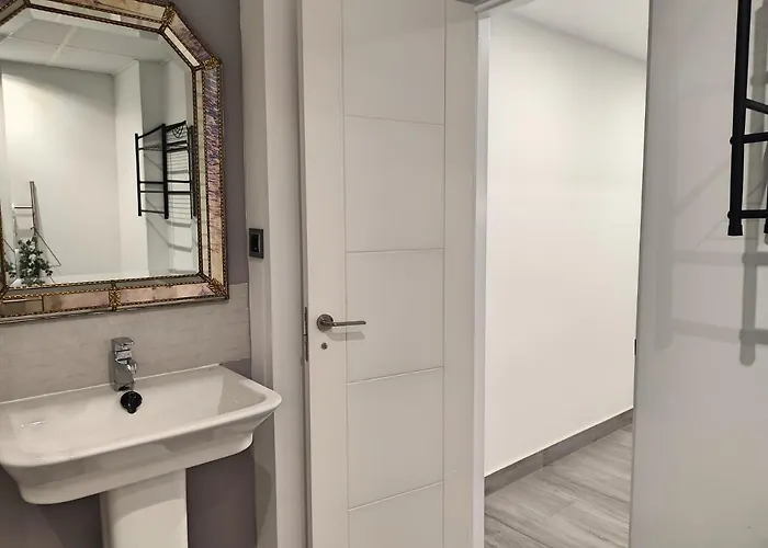 Victoria Center Apartment *