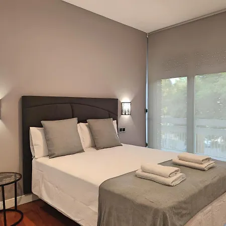 Victoria Center Apartment *