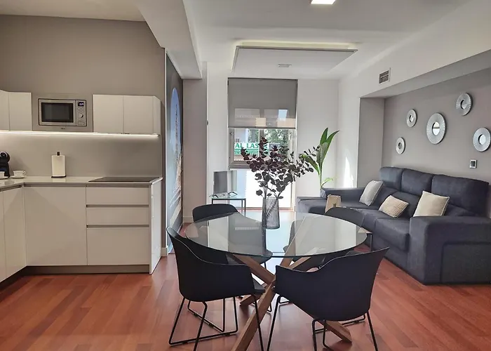 Victoria Center Apartment