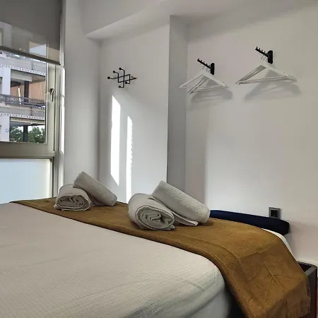 Victoria Center Apartment