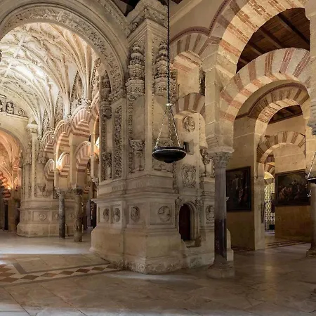 Victoria Center Apartment *