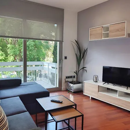 Victoria Center Apartment