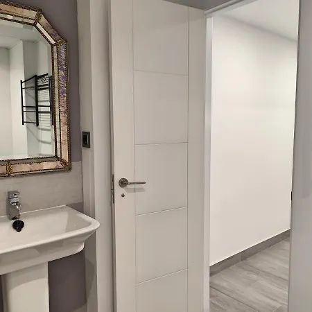 Victoria Center Apartment *